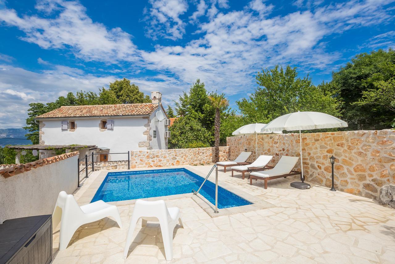 Holiday Home Jela Dobrinj Zewnętrze zdjęcie
