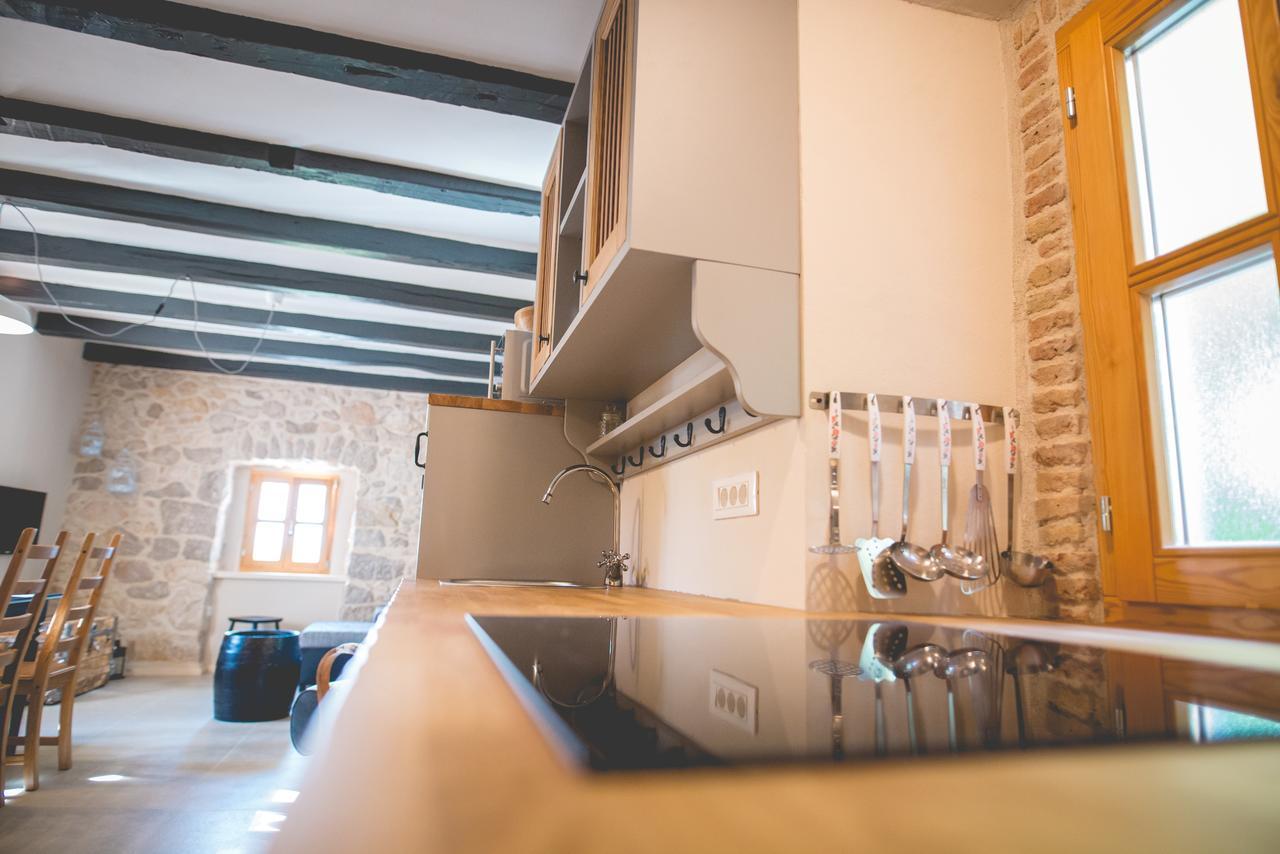 Holiday Home Jela Dobrinj Zewnętrze zdjęcie