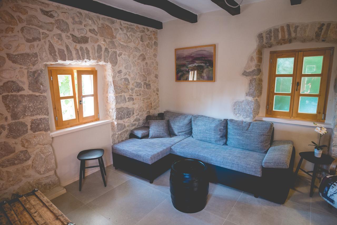 Holiday Home Jela Dobrinj Zewnętrze zdjęcie