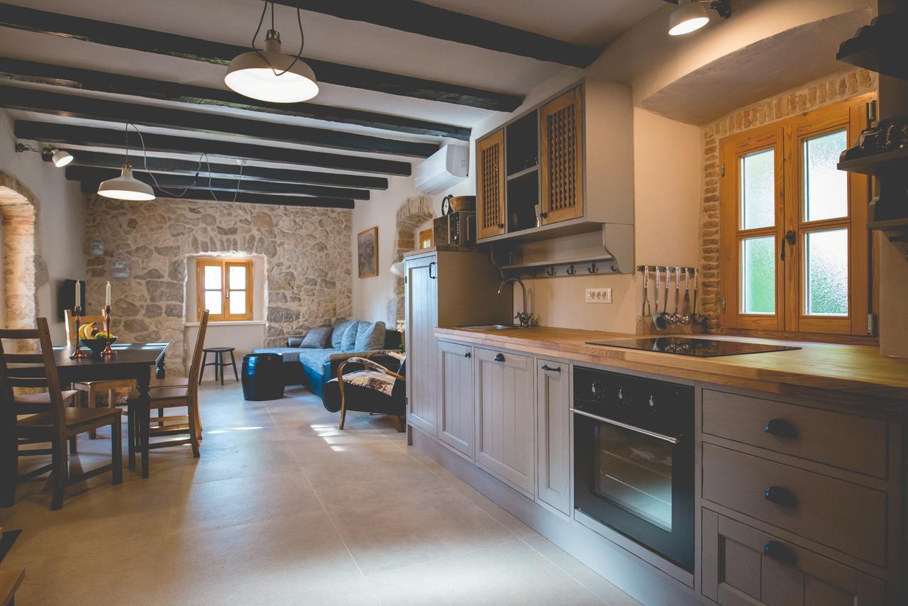 Holiday Home Jela Dobrinj Zewnętrze zdjęcie