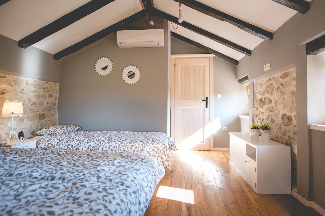 Holiday Home Jela Dobrinj Zewnętrze zdjęcie